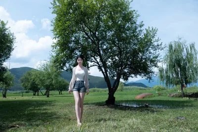 Woman Standing in Rural Countryside Landscape - free people & portraits wallpaper 4096×2731