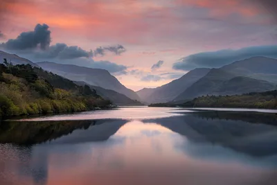 Mountain Lake at Sunset with Mirrored Reflection - free landscapes wallpaper 5997×3998
