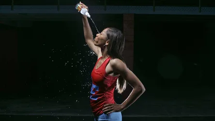 Athlete Drinking Water During Sports Training - free sports wallpaper 6048×3402