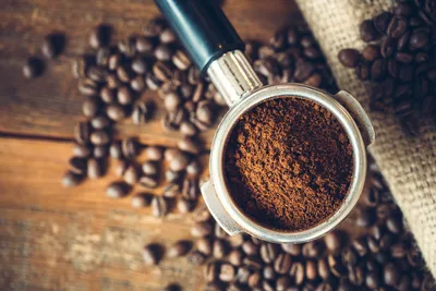 Coffee Grounds in Metal Filter with Beans - free food wallpaper 5760×3840