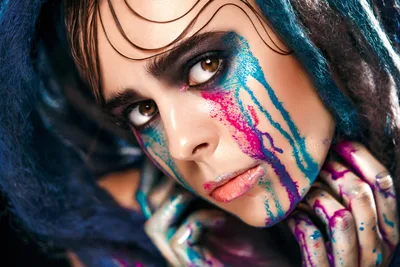 Artistic Portrait With Vibrant Body Paint and Makeup - free people & portraits wallpaper 7680×5120