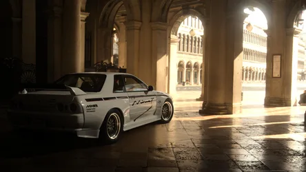 Gran Turismo 7 Nissan Skyline Under Classical Arches - free cars & vehicles wallpaper 3840×2160
