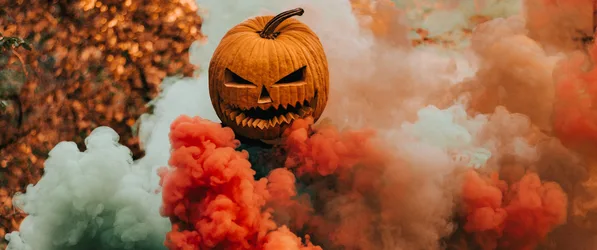 Jack O' Lantern in Orange Smoke - free art & design wallpaper 3440×1440