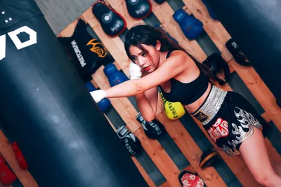 Female Boxer Training at Gym with Heavy Bag - free people & portraits wallpaper 2048×1365