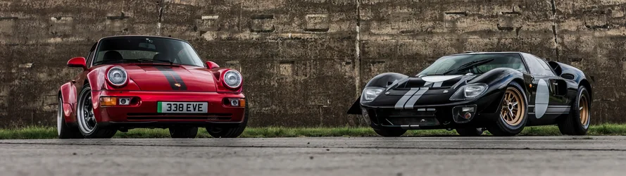 Classic Icons: Porsche 911 Meets Ford GT40 in Showdown - free cars & vehicles wallpaper 5120×1440