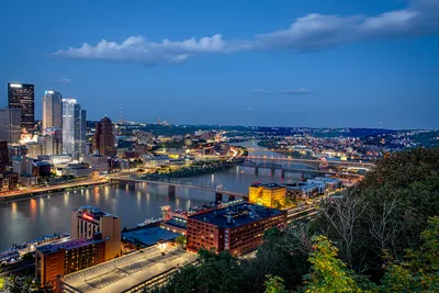 Pittsburgh Skyline at Twilight Over Three Rivers - free wallpaper 2048×1365