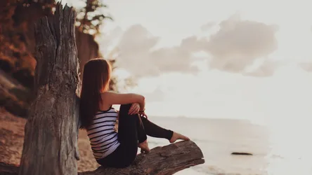 Girl by Water, Tree, and Shore in Contemplative Mood - free people & portraits wallpaper 7680×4320