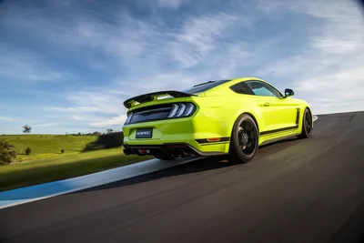 Ford Mustang R-SPEC Australia Version on Racing Track - free cars & vehicles wallpaper 4134×2756